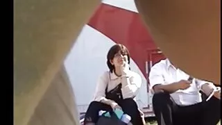 Cara Xộn hút thuốc lam tinh không che